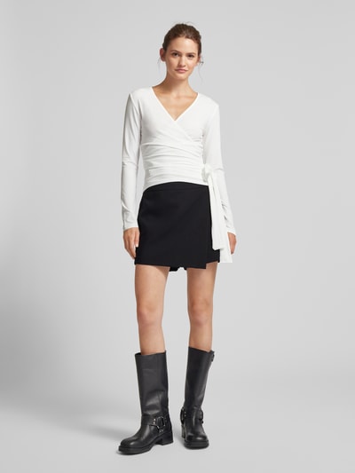 Gina Tricot Loose Fit Shorts in Wickel-Optik Black 1