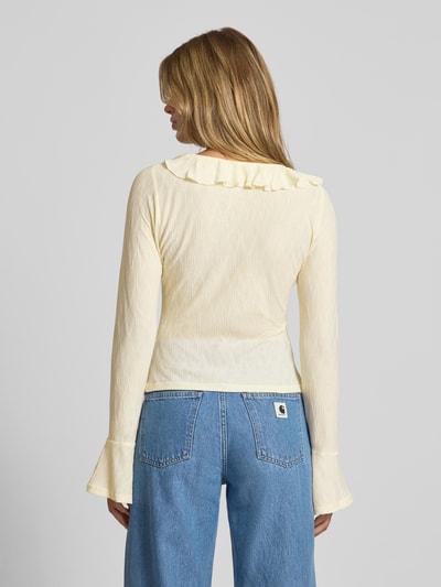 Gina Tricot Blusenshirt mit V-Ausschnitt und Volants Ecru 5