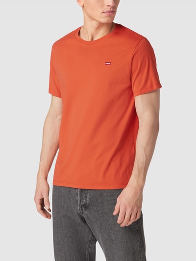 Levi's® T-shirt met labeldetail Donkeroranje - 4