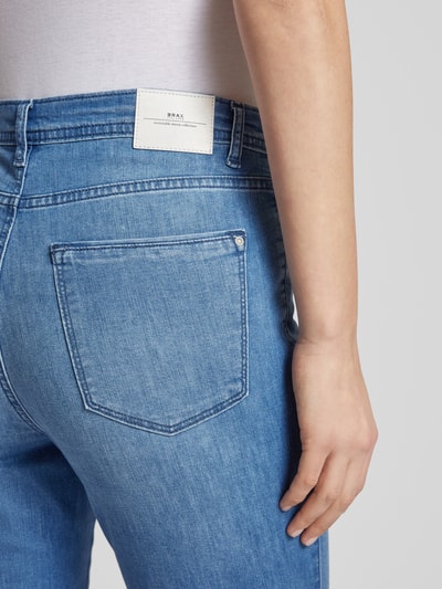 Brax Slim Fit Jeans mit verkürztem Schnitt Modell 'STYLE.MARY' Blau 3