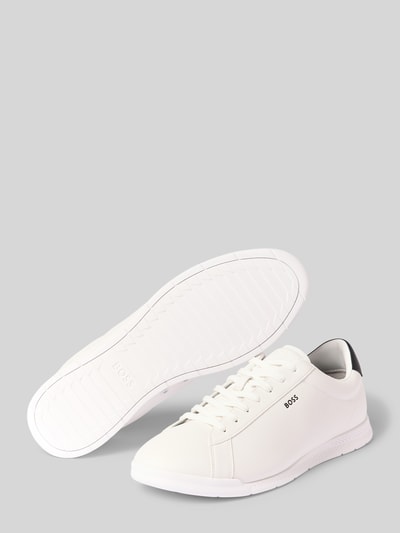 Productfoto, witte sneakers in leerlook model 'NITAN_LOWP_PLTD' van BOSS, glad oppervlak, heren sneakers van BOSS