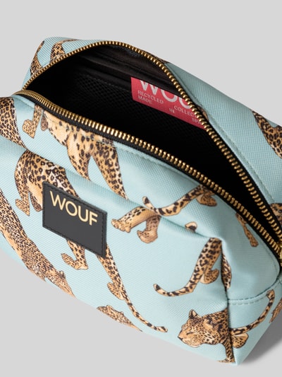 Produktfoto, Kosmetiktasche mit Label-Patch Modell 'Leopard' von WOUF in Blau mit beigem Leopardenmuster, Hauptfach mit Reißverschluss, Damen Kosmetiktasche.
