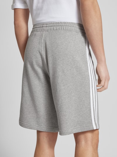 adidas Originals Regular fit sweatshorts in gemêleerde look Lichtgrijs - 3