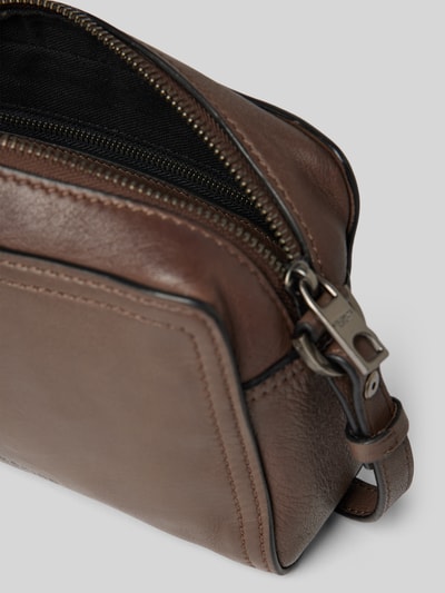 LIEBESKIND BERLIN Handtasche aus Leder mit Label-Detail Modell 'CHUDY' Dunkelbraun 4