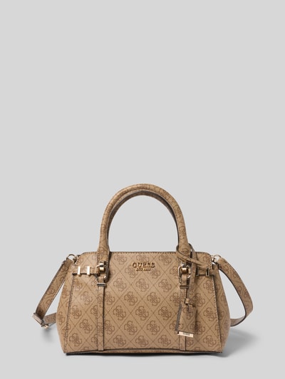 Produktfoto, Handtasche mit Logo-Muster Modell 'LEONA' von GUESS, główna przegroda zamek błyskawiczny, aplikacja z logo, uchwyt, pasek na ramię, szerokość w rozmiarze 1: 26 cm, długość w rozmiarze 1: 17 cm, głębokość w rozmiarze 1: 11 cm, długość paska na ramię w rozmiarze 1: 120 cm