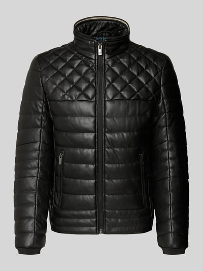 Produktfoto, Regular Fit Jacke in Stiksels met opstaande kraag, ritssluiting, Steekzakken, leerlook van Christian Berg Men, zwarte kleur, textuur met doorgestikte look, Ruglengte maat M 68 cm, schouderbreedte 46 cm, borstwijdte 58 cm, mouwlengte 70 cm