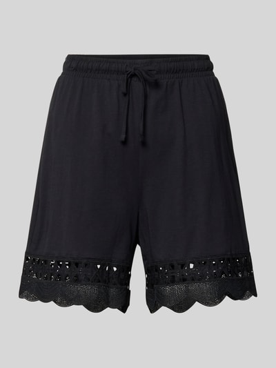 Produktfoto, Regular Fit Shorts aus reiner Baumwolle Modell 'GABBY' von Vero Moda, Optik: Unifarben, Tunnelzug, Bundabschluss: Elastisch, Materialverarbeitung: Jersey, strukturierte schwarze Oberfläche, Spitzenbordüre am Saum.
