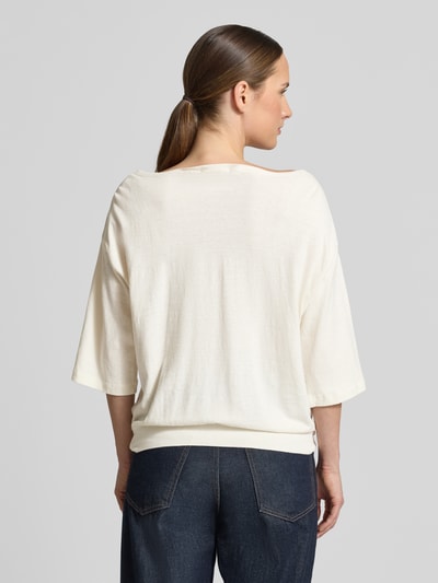 Vrouwenmodel draagt Relaxed Fit T-shirt uit hennep-mix van Lanius, dames T-shirt met katoenmix, elastische band, halflange mouwen, ruglengte maat 36: 53 cm, geheel van achteren.