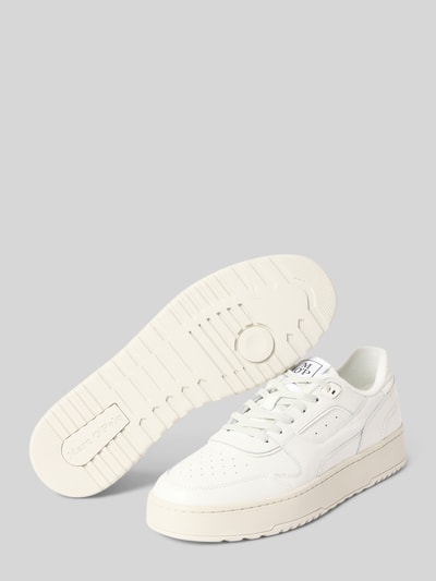 Produktfoto, witte sneakers van echt leer Modell 'CARLO 13A' van Marc O'Polo, gladde structuur, vlakke zool, heren sneaker