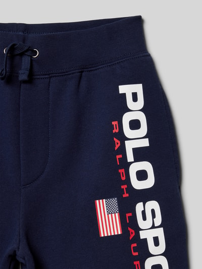 Polo Sport Regular Fit Sweatshorts mit Label-Print Marine 2