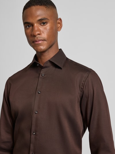 Christian Berg Men Regular Fit Business-Hemd aus reiner Baumwolle mit Kentkragen Mittelbraun 3