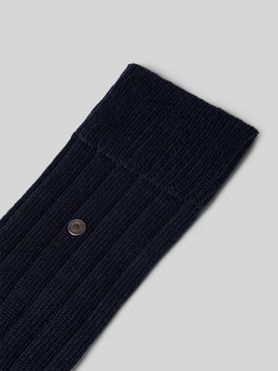 Produktfoto, Wollsocken aus Schurwoll-Mix Modell 'Dover' von Burlington, mieszanka żywej wełny, prążkowane ściągacze, detal z logo w kolorze metalicznym, Napis z logo, Efekt prążkowania