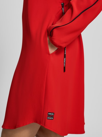 Marc Cain Knielanges Kleid mit geripptem Stehkragen Rot 3