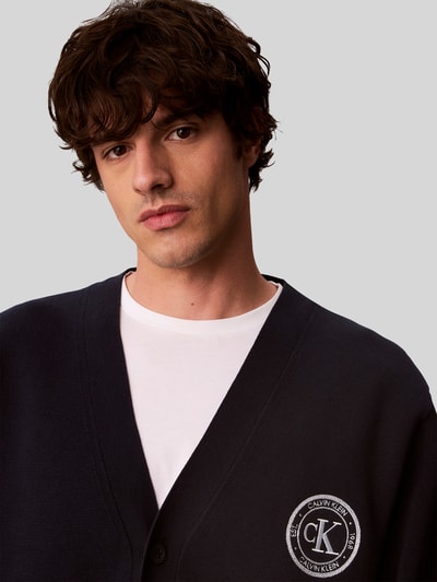 Calvin Klein Jeans Relaxed Fit Strickjacke aus reiner Baumwolle mit Logo-Stitching Marine 3