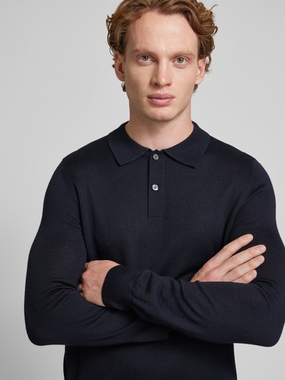 Christian Berg Men Sweter z dzianiny o kroju slim fit z kołnierzykiem polo Granatowy 3