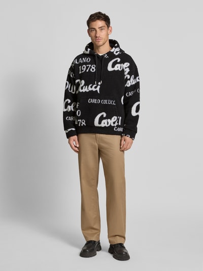 CARLO COLUCCI Bluza typu oversized z kapturem i kieszenią kangurką Czarny 1