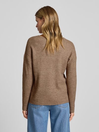 Only Regular Fit Strickpullover mit V-Ausschnitt Modell 'CAMILLA' Taupe Melange 5