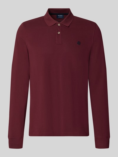 Produktfoto, Regular Fit Poloshirt aus reiner Baumwolle von MCNEAL in Dunkelrot, langärmelig, mit Polokragen und Knopfleiste, Label-Stitching.