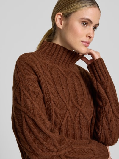 Style Icon Collection Oversized wollen pullover met kabelpatroon en geribde opstaande kraag - curated by Maja Weyhe Hazelnoot - 3