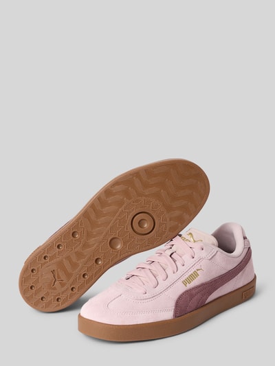Produktfoto, Sneaker aus echtem Rindsleder Modell 'Era Suede' von PUMA in Rosa mit brauner Sohle, Damen Sneaker von PUMA