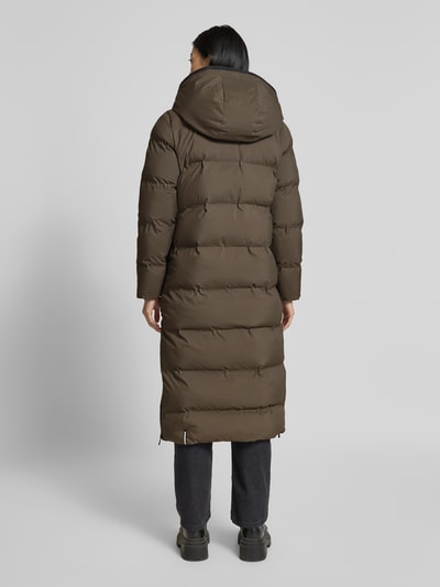 khujo Steppmantel mit Label-Patch Modell 'Larea' Oliv 5