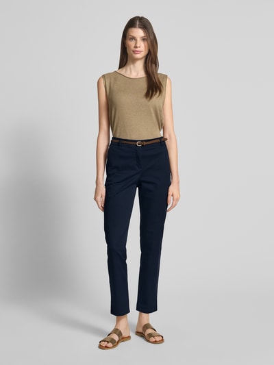 Christian Berg Woman Chino met paspelzakken aan de achterkant en riem Donkerblauw - 1