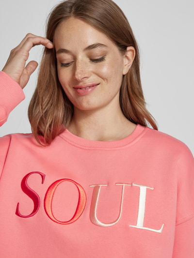 Smith and Soul Bluza o kroju oversized z wyhaftowanym logo Mocnoróżowy 3