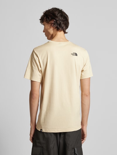 The North Face T-Shirt mit Label-Print Beige 5