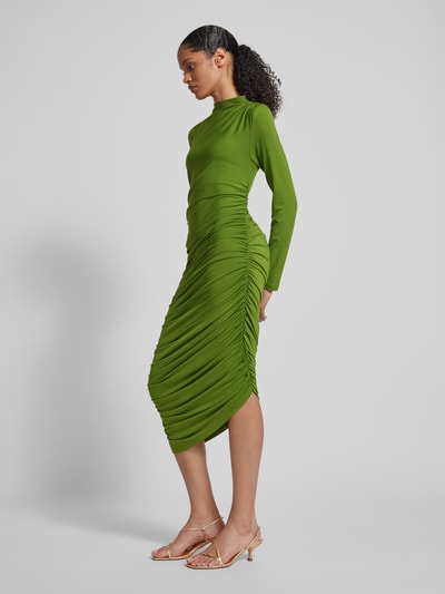 Christian Berg Woman Selection Maxi-jurk met plooien en opstaande kraag Groen - 1