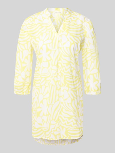 Produktfoto, Relaxed Fit Tunika-Bluse mit floralem Allover-Print von Christian Berg Woman, Reine Baumwolle, gelbe und weiße Muster, Tunika-Ausschnitt, 3/4-Arm, elastische Ärmelabschlüsse, Rückenlänge bei Größe 36: 84 cm, Ärmellänge bei Größe 36: 46 cm
