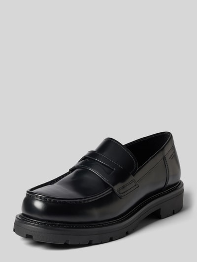 Produktfoto, schwarzer Loafer aus echtem Rindsleder Modell 'CAMERON' von Vagabond, glatte Oberfläche, strukturierte Sohle, Herren Loafer