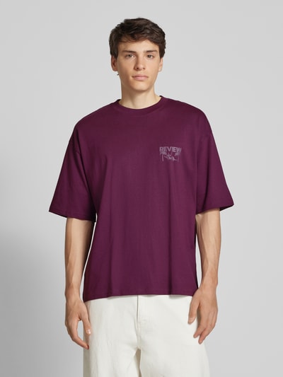 REVIEW Oversized T-Shirt mit Label-Print Pflaume 4