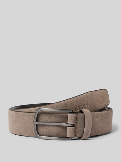 Produktfoto, Gürtel mit Dornschließe van JOOP! Collectie voor heren, kalfsleer in taupe, klassiek model, labeldetail, breedte 3 cm
