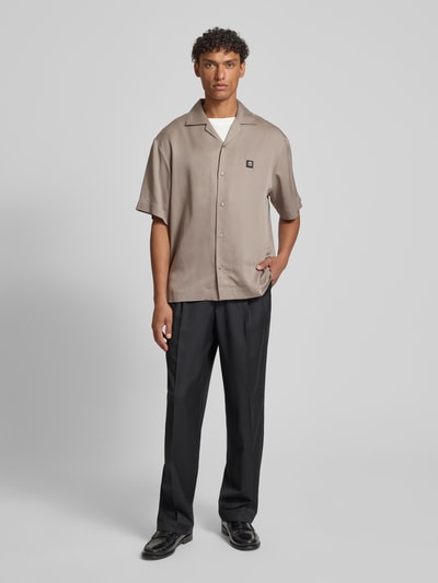 HUGO Relaxed Fit Freizeithemd aus reinem Lyocell Modell 'ESPINO' Hellbraun 1
