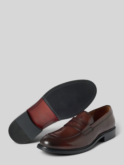 Produktfoto, Loafer aus Rindsnappa mit Gummisohle von Steve Madden, braunes Nappaleder, abgerundete Spitze, glatte Gummisohle, unifarbene Optik