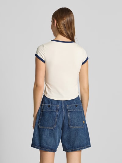 Calvin Klein Jeans Cropped T-Shirt mit Rundhalsausschnitt Ecru 5