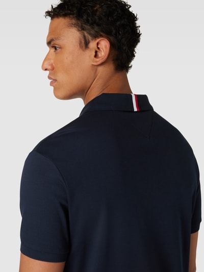 Tommy Hilfiger Regular Fit Poloshirt mit Label-Stitching Marine 3