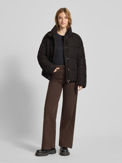 Only Kurtka pikowana o kroju regular fit ze stójką model ‘NEWCOOL’ Czarny 1