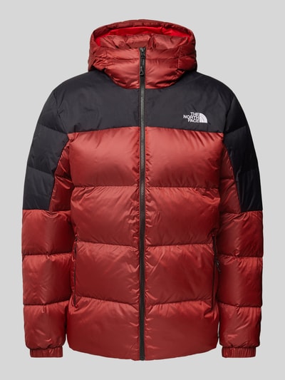 The North Face Kurtka pikowana o kroju regular fit z wyhaftowanym logo model ‘DIABLO’ Bordowy 2