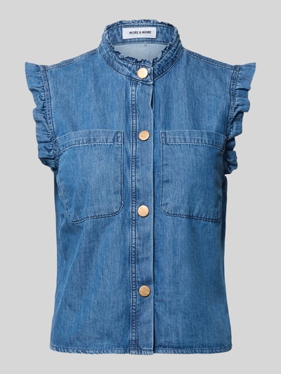 Produktfoto, Regular Fit Hemdbluse in Denim-Optik von More & More aus Reine Baumwolle mit Stehkragen, Rüschenbesatz, Brusttaschen, Ärmelloses-Design, durchgehende Knopfleiste, Rückenlänge 50 cm bei Größe 36.