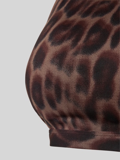 Produktfoto, brauner und schwarzer Allover-Animal-Print auf elastischem Materialmix, Slim Fit SportBH mit Spaghettiträgern, adidas Sportswear.