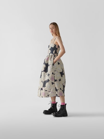Stine Goya Knielanges Kleid mit Spaghettiträgern Hellrosa 4