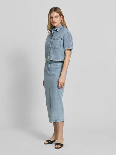 HUGO Relaxed Fit Kurzarmbluse aus Denim Hellblau 1