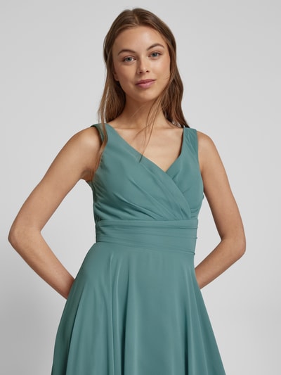 TROYDEN COLLECTION Abendkleid mit gelegten Falten Mint 3