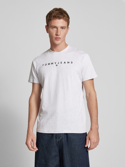 Tommy Jeans T-Shirt mit Label-Print Hellgrau Melange 4