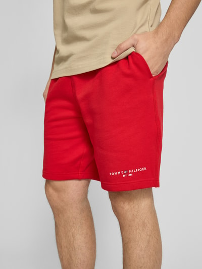 Tommy Hilfiger Regular Fit Sweatshorts mit Label-Print Rot 3