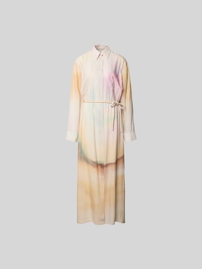 Produktfoto, Hemdblusenkleid aus Viskose-Mix von Nanushka, sanfte Farbverläufe in Beige, Gelb und Rosa, gerade Passform, strukturierte Oberfläche