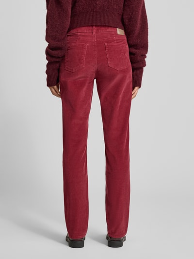 Brax Spodnie sztruksowe o kroju slim fit z 5 kieszeniami model ‘Carola’ Bordowy 5