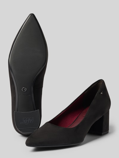 Produktfoto, Pumps mit Logo-Detail von Tamaris in Schwarz mit Blockabsatz, samtige Oberfläche, rote Innensohle, Damen Pumps von Tamaris