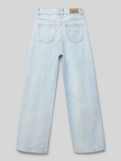 Produktfoto, hellblaue Straight Fit Jeans mit Knopfverschluss Modell 'Ilvy' von Garcia, 5-Pocket-Design, Label-Patch, Rückansicht, Kinderjeans
